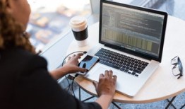 网络加速器评测：2025年最佳网速优化方案推荐 - 告别卡顿，畅享极速网络