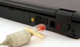 手机VPN设置全攻略：轻松实现网络安全连接指南 - 保护隐私防泄露，一键加密上网更安全